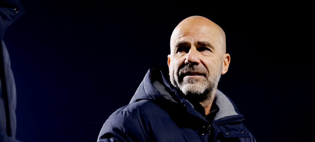 埃因霍温新闻发布会 | 博斯：“你很难踢出更直接的足球”