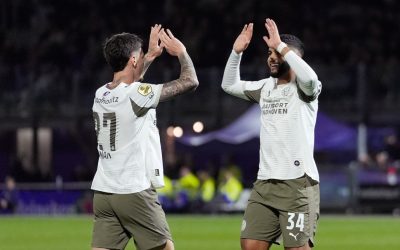 回顾 |埃因霍温在兹沃勒令人信服地获胜：丹尼斯·曼的第一个进球